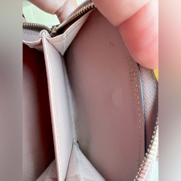 VALENTINO GARAVANI Rockstud Blush Bifold Snap Smooth Leather Compact Wallet - Picture 11 of 14